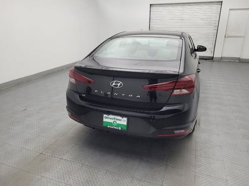 Used 2020 Hyundai Elantra SE FWD image 7