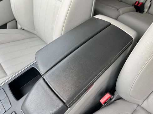 Used 2015 Mercedes-Benz GL 320 GL350 BlueTEC w/ Premium I Package image 47