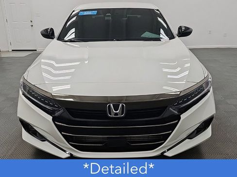 Used 2022 Honda Accord Sport image 2