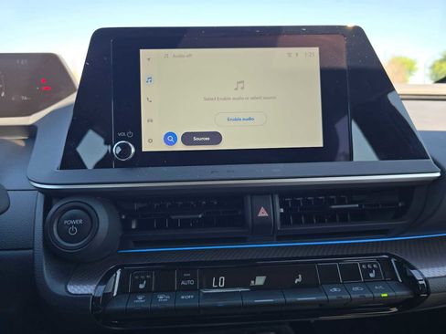 Used 2025 Toyota Prius XLE image 26