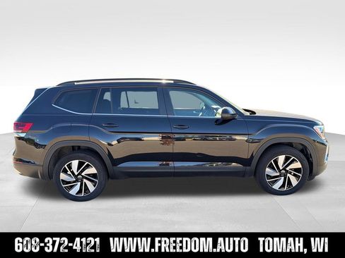 Used 2026 Volkswagen Atlas SE AWD/4WD image 6