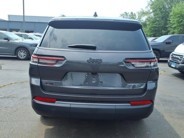 New 2026 Jeep Grand Cherokee L 4WD image 5