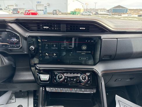 Used 2025 GMC Sierra 1500 AT4 w/ AT4 Premium Package image 14