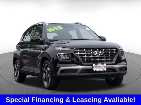 Certified 2026 Hyundai Venue SEL FWD image 1