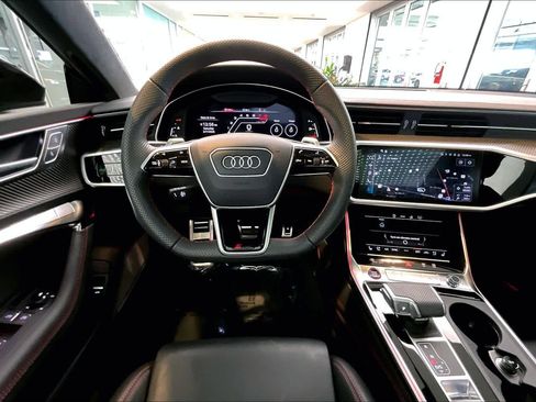 Certified 2025 Audi RS 7 Performance w/ Black Optic Package image 6