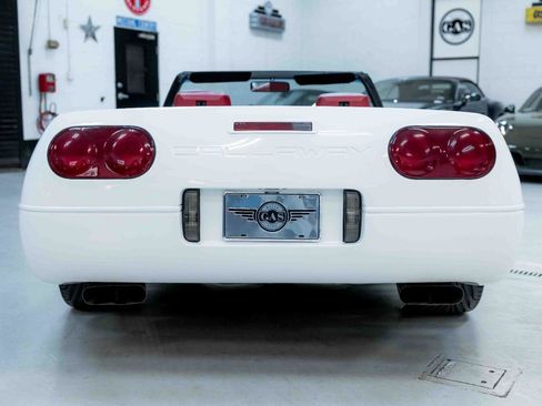 Used 1990 Chevrolet Corvette Convertible image 8