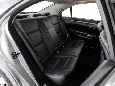 Used 2013 Mercedes-Benz S 550 4MATIC image 42