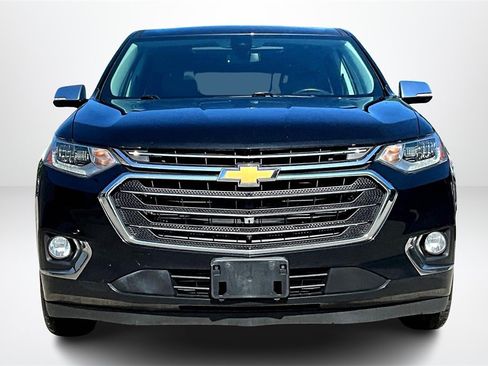 Used 2018 Chevrolet Traverse Premier image 2