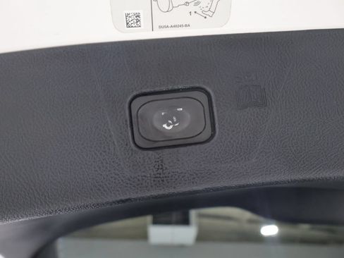 Used 2019 Ford Edge SEL w/ Equipment Group 201A AWD/4WD image 22
