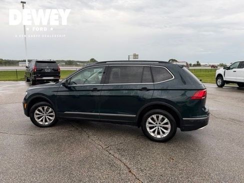Used 2018 Volkswagen Tiguan SE AWD/4WD image 9