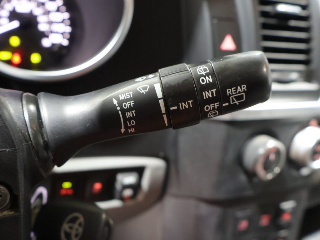 Used 2019 Toyota Sequoia Platinum AWD/4WD image 38