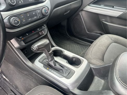Used 2021 Chevrolet Colorado LT w/ Safety Package RWD image 29
