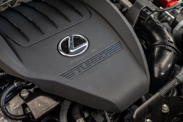 Used 2024 Lexus RX 350 FWD w/ Technology Package image 4