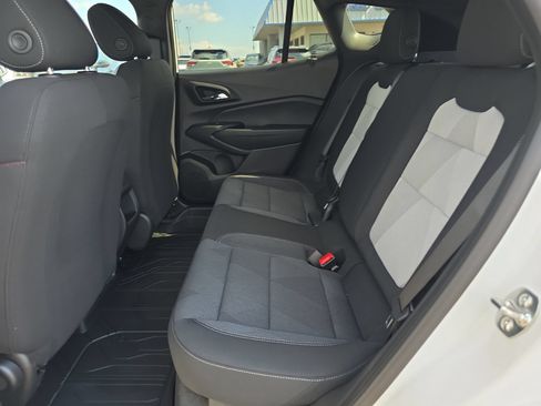 New 2026 Chevrolet Trax RS w/ Sunroof Package FWD image 11
