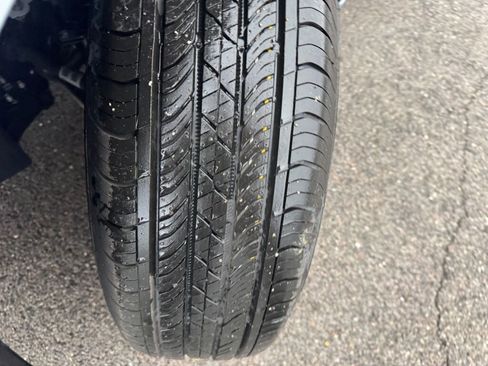 New 2025 Ford Maverick XL image 23