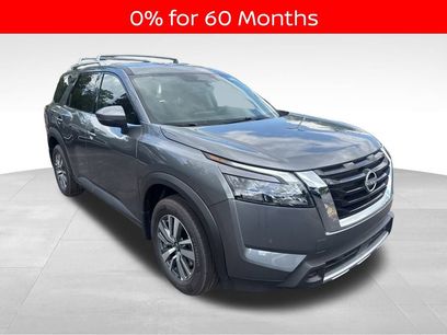 New 2025 Nissan Pathfinder SL w/ Cargo Package