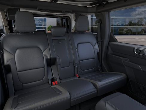 New 2026 Ford Bronco Outer Banks AWD/4WD image 3