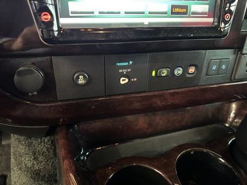 Used 2022 Chevrolet Express 2500 Extended w/ Enhanced Convenience Package RWD image 20
