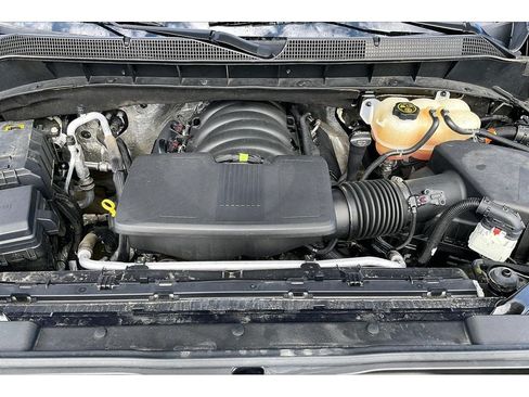 Used 2022 Chevrolet Silverado 1500 LTZ w/ LTZ Premium Package AWD/4WD image 12