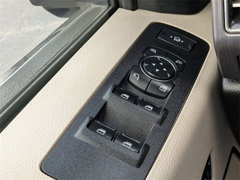 Used 2020 Ford F450 Limited w/ FX4 Off-Road Package image 25