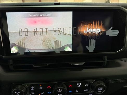 New 2026 Jeep Gladiator Sahara image 16