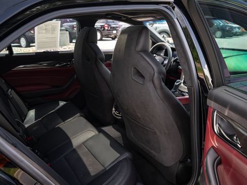 Used 2018 Cadillac CTS V RWD image 49