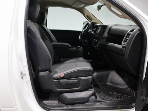 Certified 2019 RAM 2500 Tradesman w/ Chrome Appearance Group image 19