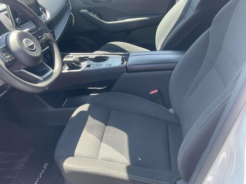 Used 2023 Nissan Rogue S FWD image 12