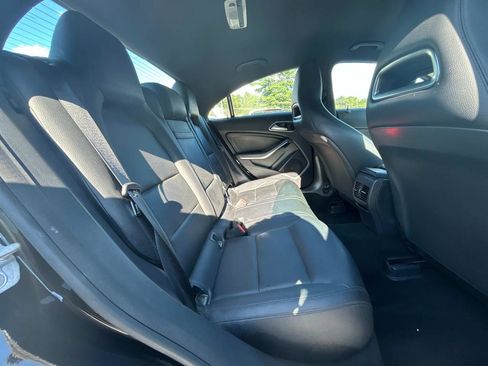 Used 2015 Mercedes-Benz CLA 250 4MATIC image 16