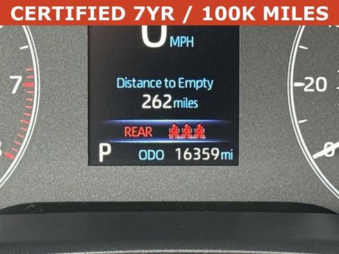 Used 2025 Toyota Corolla LE image 27