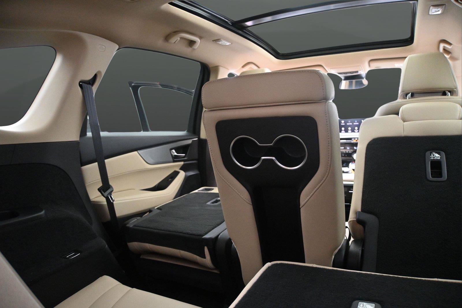 Certified 2024 Acura MDX SH-AWD image 21