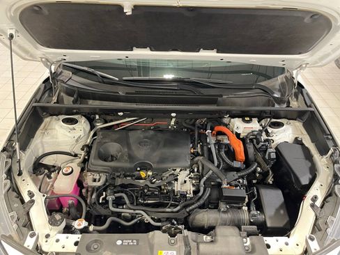 Used 2021 Toyota RAV4 LE image 22