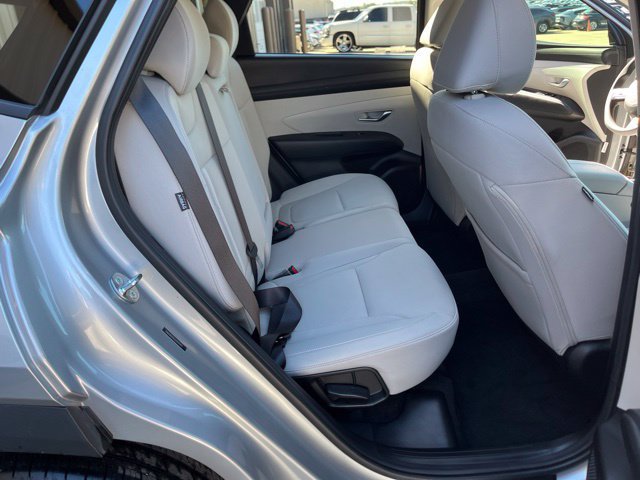 Used 2025 Hyundai Tucson SEL FWD image 15