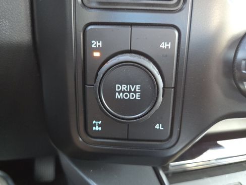 Used 2024 Ford F250 Lariat w/ Chrome Package AWD/4WD image 6