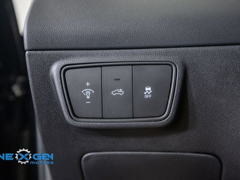 Used 2023 Hyundai Santa Cruz Limited AWD/4WD image 14