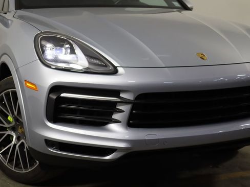 Used 2019 Porsche Cayenne E-Hybrid AWD/4WD image 48