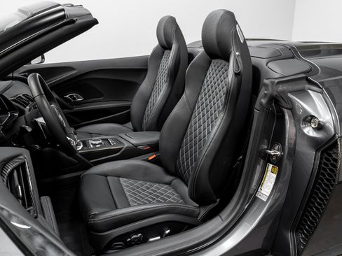 Used 2022 Audi R8 V10 performance image 7