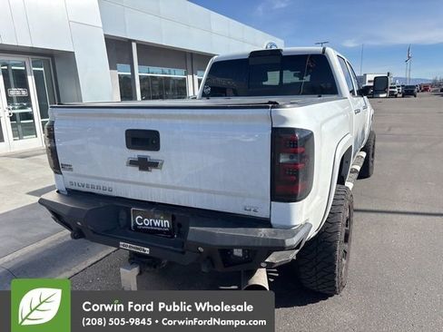 Used 2018 Chevrolet Silverado 3500 LTZ image 6
