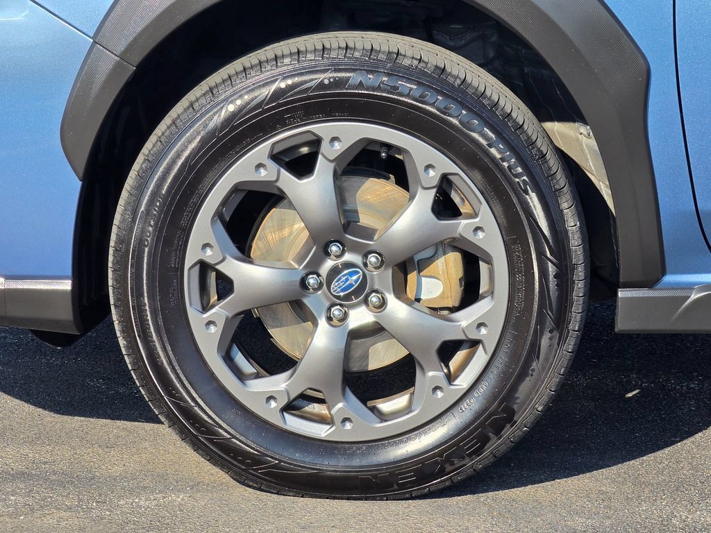 Used 2022 Subaru Crosstrek 2.5i Sport w/ Moonroof Package AWD/4WD image 9