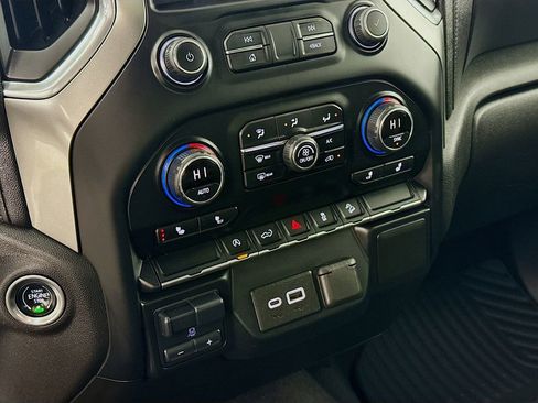 Used 2020 Chevrolet Silverado 1500 LT w/ All-Star Edition image 18