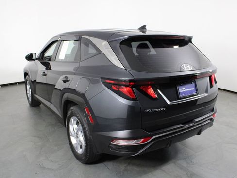 Certified 2023 Hyundai Tucson SE image 4