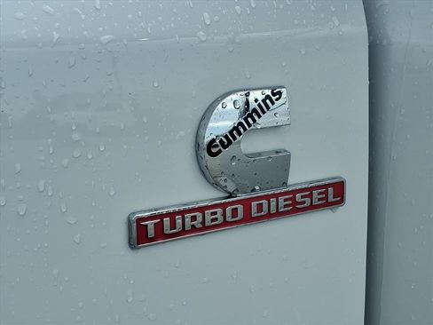 Used 2024 RAM 2500 Laramie AWD/4WD image 19
