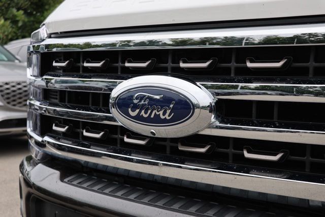 Used 2024 Ford F350 King Ranch AWD/4WD image 12