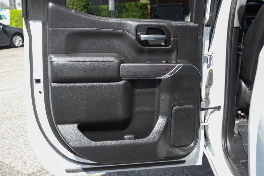 Used 2019 Chevrolet Silverado 1500 LTZ AWD/4WD image 32