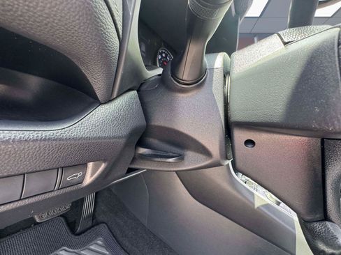Used 2019 Toyota RAV4 XLE w/ Convenience Package AWD/4WD image 25