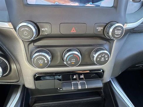 Used 2022 RAM 1500 Big Horn AWD/4WD image 17