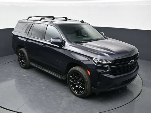 Used 2023 Chevrolet Tahoe RST w/ Luxury Package AWD/4WD image 32