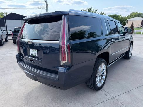 Used 2020 Cadillac Escalade ESV Premium Luxury AWD/4WD image 49