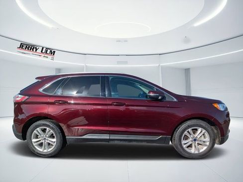 Used 2020 Ford Edge SEL w/ Convenience Package image 2