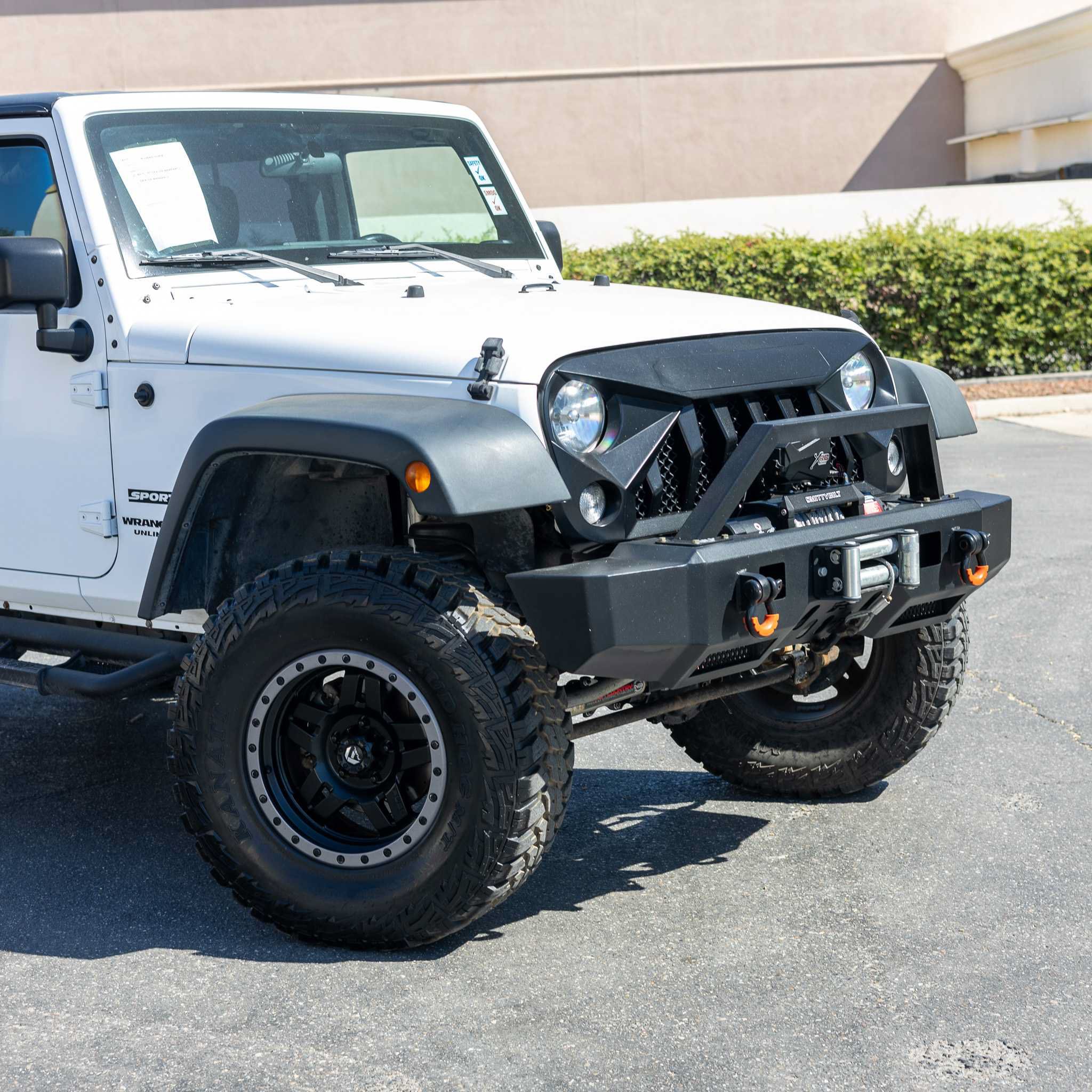 Used 2015 Jeep Wrangler Unlimited Sport w/ Connectivity Group AWD/4WD image 9